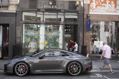 La marca suiza de relojes de lujo ha anunciado que trasladará la Rolex boutique de Londres, que actualmente ocupa 84 metros cuadrados en Bond street, a un nuevo espacio de 668 metros cuadrados situado cerca a Old bond street