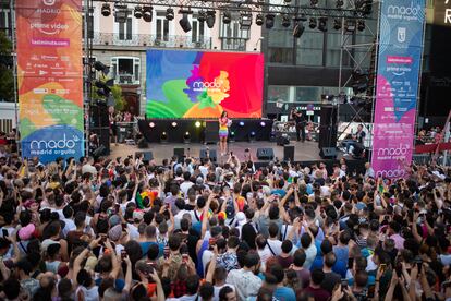 la plaza de pedro Cerolo con lleno absoluto durante el pregón de Chanel
