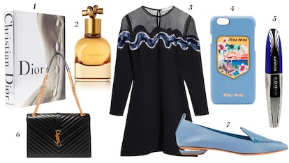 1. Christian Dior 'From Christian Dior To Raf Simons' (Assouline) 2. Bottega Veneta Perfume 'Knot' 3. & Other Stories Vestido con aplicaciones y transparencias 4. Miu Miu Funda para iPhone 5. L'oréal Máscara de pestañas 'Sculpt' 6. Saint Laurent Bolso de piel con logo 7. Nicholas Kirkwood Zapatos planos de punta.