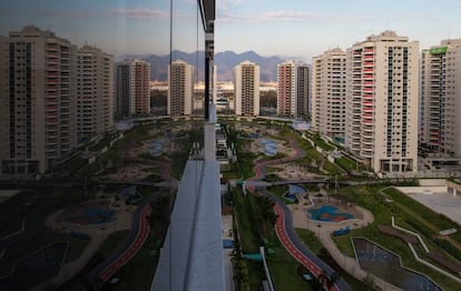 Vista de alguns dos 31 edifícios que compõem a Vila Olímpica e Paralímpica.