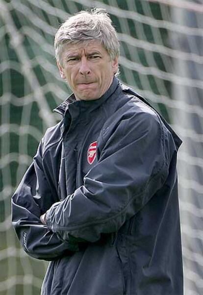 Arsène Wenger en un entrenamiento con el Arsenal.