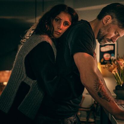 Katrine Greis-Rosenthal y Nikolaj Coster-Waldau, en 'Un bocado exquisito'.