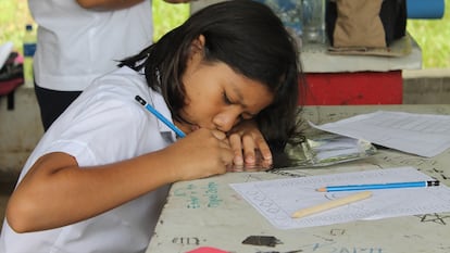 Escuela de Tiempo Completo en El Salvador.