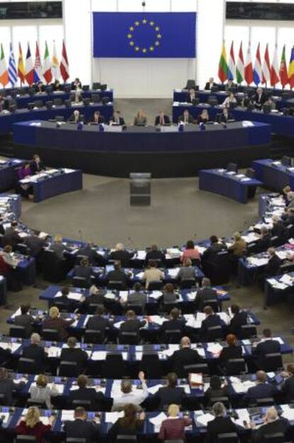 Vista general de una sesión plenaria del Parlamento Europeo (PE), en Estrasburgo (Francia) hoy.