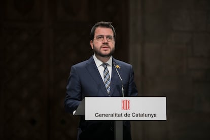 El presidente de la Generalitat, Pere Aragonès, durante su comparecencia la noche del viernes en el Palau de la Generalitat.