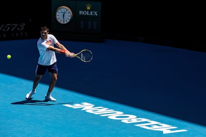 Carlos Alcaraz, en la central del complejo australiano.