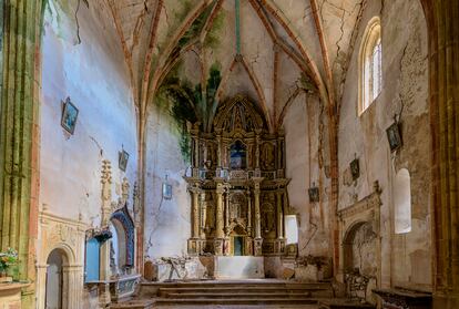 El interior de la iglesia de San Lorenzo, en Fuenteodra  (Burgos), en una imagen de la asociación Manapites.