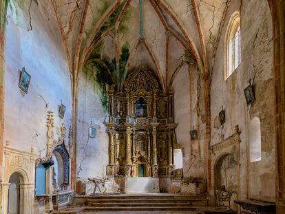 El interior de la iglesia de San Lorenzo, en Fuenteodra  (Burgos), en una imagen de la asociación Manapites.