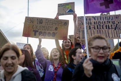 Manifestación con motivo del Día Internacional de la Mujer, con el lema 'Avanzamos colectivamente: feminismos diversos y combativos', convocada por la Asamblea Feminista Unitaria de Sevilla.
