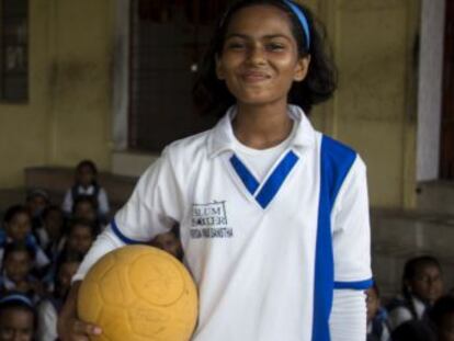 En el corazón de la India, la ONG Slum Soccer intenta sacar a las adolescentes de los barrios desfavorecidos