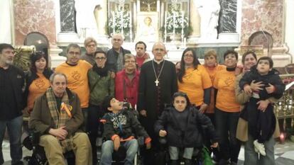 El arzobispo de Valencia Carlos Osoro se reunió con los dependientes en la basílica.