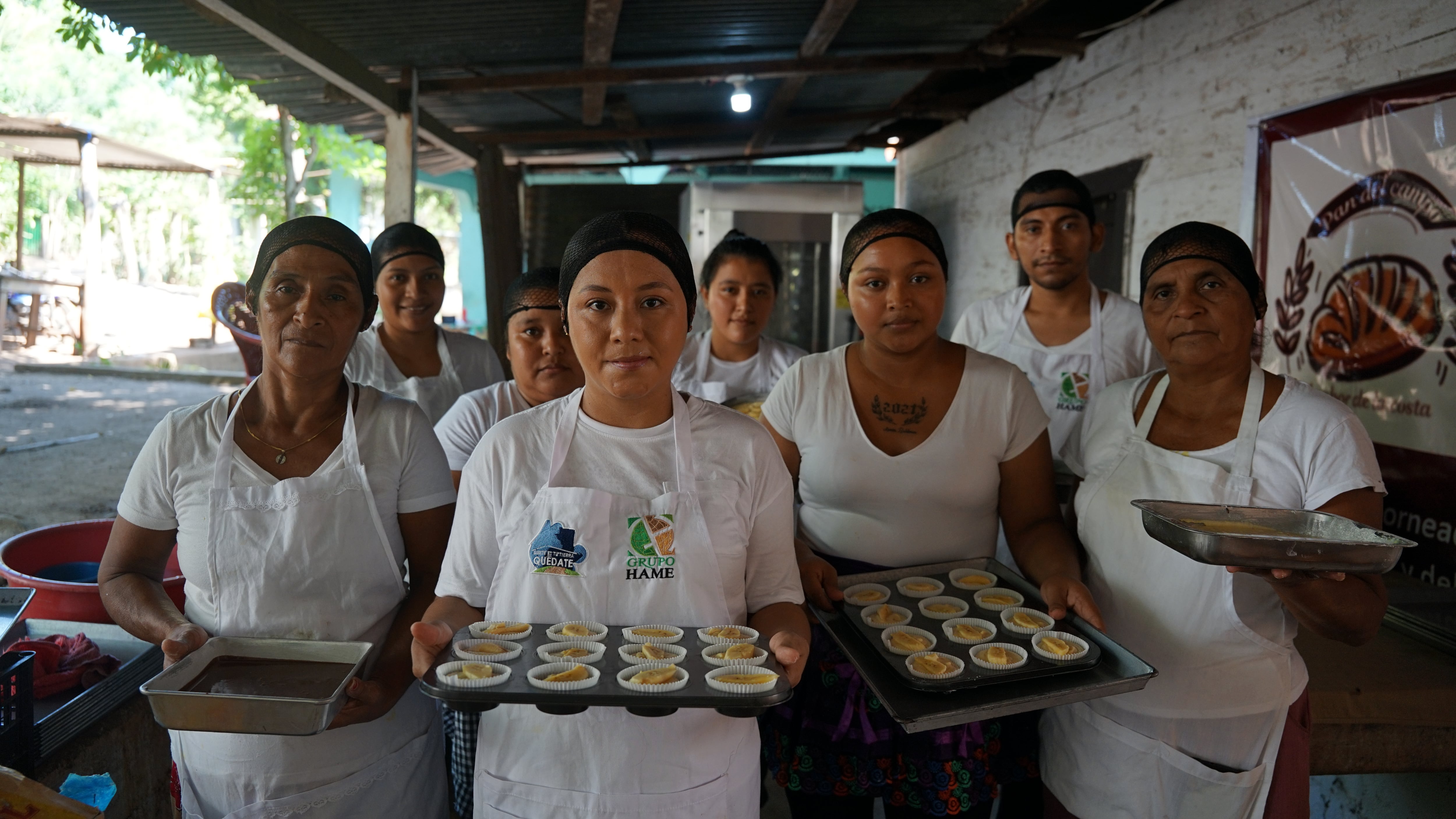 Astrid Mariela de León Recinos, en su emprendimiento de panadería, en Guatemala, el 7 de noviembre.