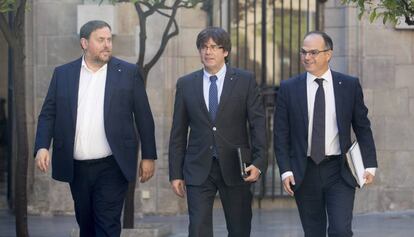 Junqueras, Puigdemont i Turull es dirigeixen a la reunió setmanal.