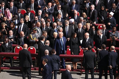 El presidente de EEUU, Donald Trump y los Reyes, en la tribuna de invitados.