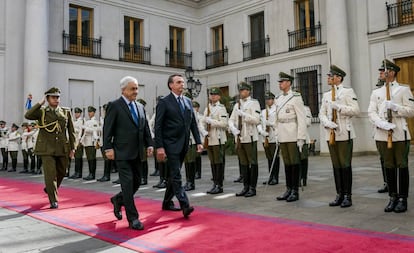 El presidente de Chile, Sebastin Pi?era, recibe con honores en La Moneda a su par de Brasil, Jair Bolsonaro.