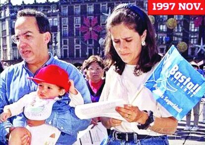 En el Zócalo tras la marcha por la seguridad, noviembre de 1997