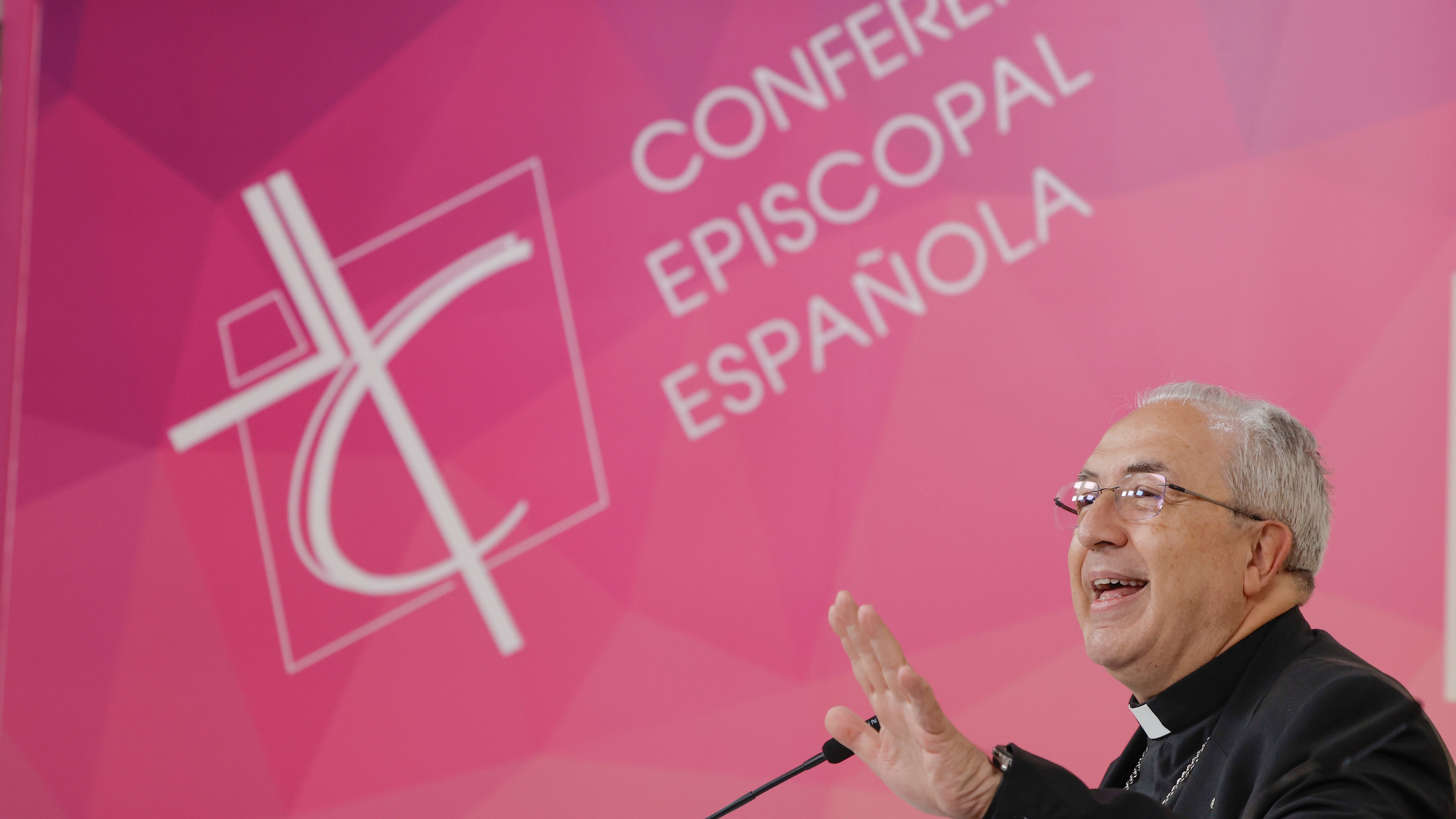 Mano dura o brazos abiertos: la inmigración aflora las distintas almas del catolicismo español