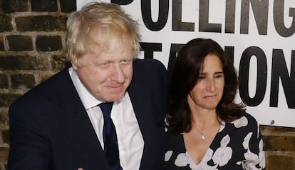Boris Johson y Marina Wheeeler, después de votar en el referéndum del Brexit en junio de 2016. 