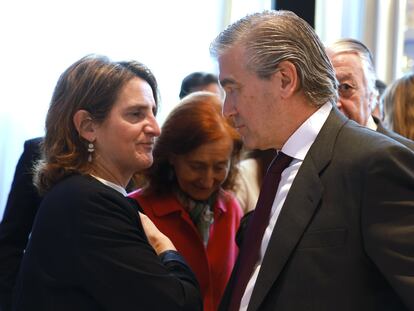 Teresa Ribera, ministra de Transición Ecológica y Reto Demográfico y Francisco Reynés, Presidente de Naturgy