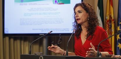 María Jesús Montero, consejera de Salud y Bienestar Social.