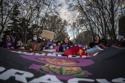 La celebración del 8-M arrancó en toda España por la mañana a través de todo tipo de acciones populares, desde institucionales a independientes.