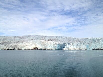 Imagen del glaciar Mouth Billefjord.