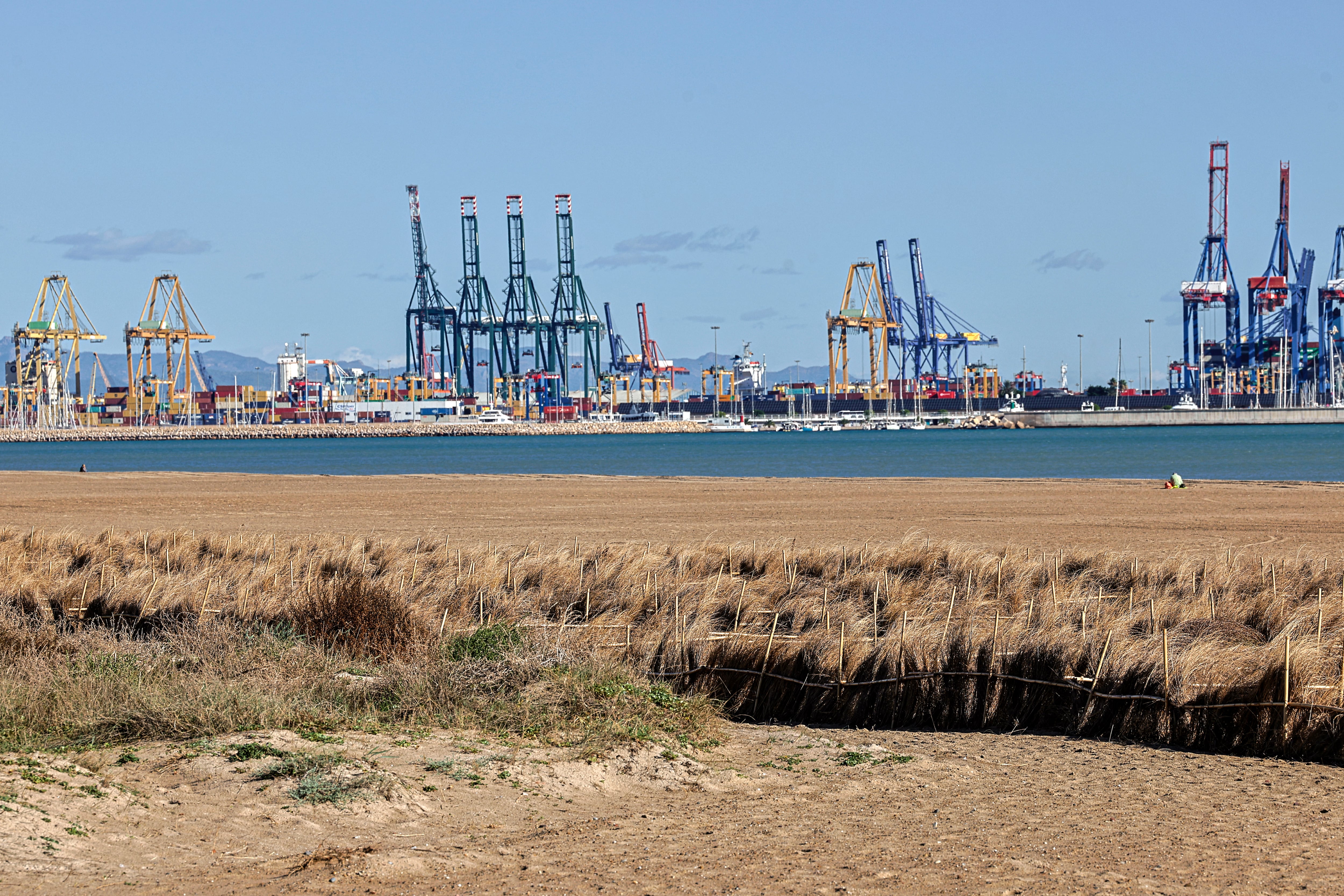 El TSJ da vía libre a la polémica ampliación del Puerto de Valencia al concluir que la declaración de impacto ambiental de 2007 es válida
