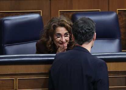 Sesión de control al Gobierno en el Congreso de los Diputados. Maria Jesús Montero y Gabriel Rufián