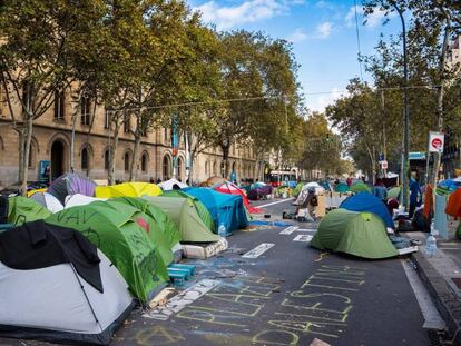 L'acampada a la plaça Universitat de Barcelona.