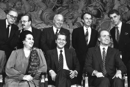 Foto de familia de la generación de los años cincuenta para 'Los años vividos', programa de TVE que repasa la historia de España desde la década de los veinte a través de los personajes de cada generación, dirigido por Mercedes Odina y realizado por Joan Ventura. 