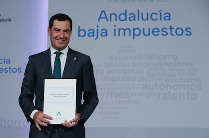 El presidente de la Junta de Andalucía, Juanma Moreno, presentó el pasado miércoles la supresión del impuesto de patrimonio en la región.