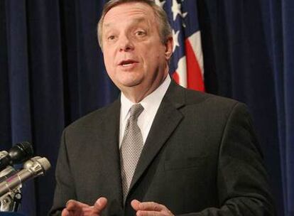El senador demócrata Richard Durbin, da su opinión acerca del discurso en el que Bush ha anunciado un incremento de tropas estadounidenses en Irak.