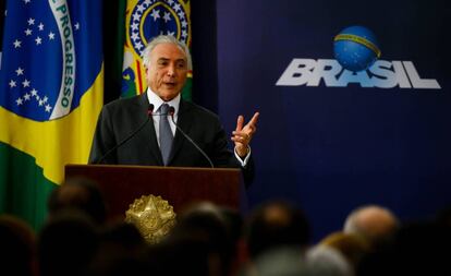 Temer a anuncia proposta de mudança no ensino médio.
