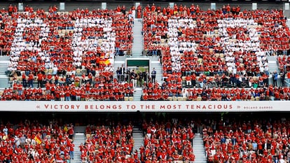 Mosaico dedicado a Nadal en una de las tribunas de la Chatrier.