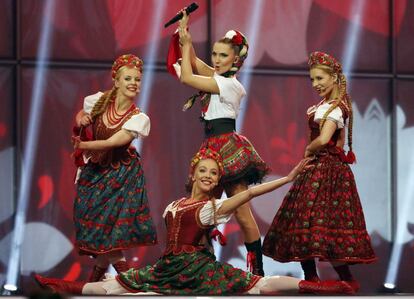 El grupo Donatan &amp; Cleo, representando a Polonia, interpreta la canci&oacute;n &#039;My Slowianie- We Are Slavic&#039;.