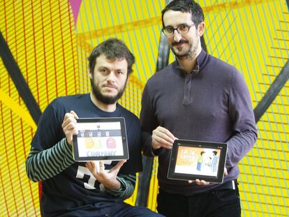 José María Martínez y José Cobelo, socios de Dada Company, posan en la sede de su empresa en Bilbao.