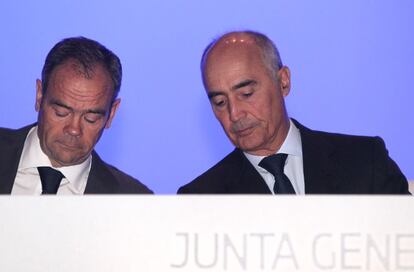 El consejero delegado de Ferrovial, &Iacute;&ntilde;igo Meir&aacute;s, junto al presidente de la compa&ntilde;&iacute;a, Rafael del Pino.