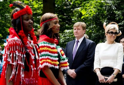 Los reyes Alejandro y M&aacute;xima, en la ceremonia.