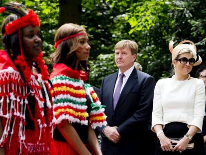 Los reyes Alejandro y M&aacute;xima, en la ceremonia.