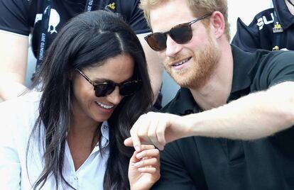 El príncipe Enrique y la actriz Meghan Markle, exhibieron su complicidad el 25 de septiembre durante un partido de tenis en los Juegos Invictus celebrados en Toronto.