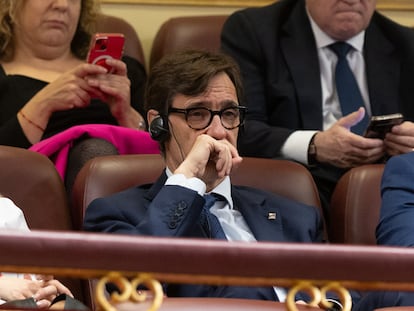 El líder del PSC, Salvador Illa, durante la segunda sesión del debate de investidura de Pedro Sánchez como presidente de Gobierno.