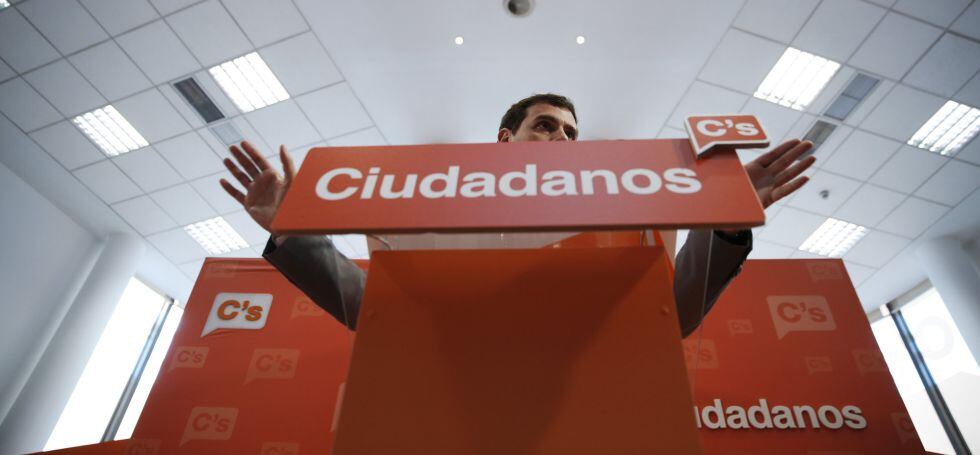 Ciudadanos reclama que el pacto con el PSOE defienda la soberanía ...