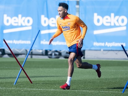 Pierre-Emerick Aubameyang, en un entrenamiento del Barcelona.