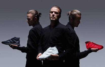 El exfutbolista David Beckham en la imagen promocional de la colección que ha diseñado junto a Adidas.