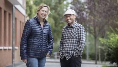 Jenn Baljko i Lluís López-Bayona, dos viatgers de Barcelona que van fer una ruta a peu des de Bangkok.