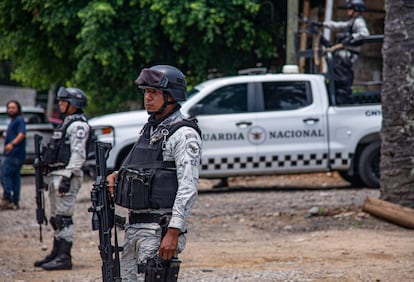 Miembros del Ejercito Mexicano y de la Guardia Nacional en Frontera Comalapa
