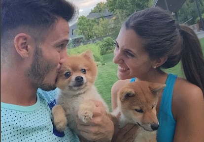 "Buena tarde con mis tres amores #Thaila #Boris #Amor", escribía Saúl. Esta es una de las pocas fotografías que hay de la pareja en Internet.