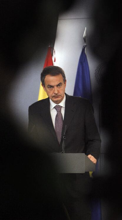 El presidente José Luis Rodríguez Zapatero, durante su comparecencia tras el Consejo.