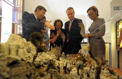 Alejandro Noguera, Rita Barberá, Alberto Fabra y Lola Johnson, en el Museo L’Iber.