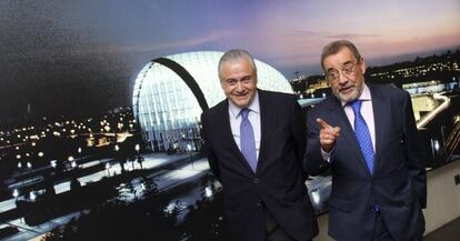 Alberto Catalá y José Vicente González, esta tarde, tras el relevo del primero al frente de Feria Valencia.